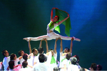 Đã mắt với “Vũ” của Linh Nga tại TPHCM - 4