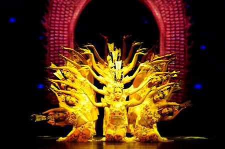 Đã mắt với “Vũ” của Linh Nga tại TPHCM - 19