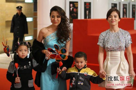 Song Hye Kyo - Ngôi sao từ thiện duyên dáng nhất - 13