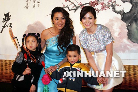 Song Hye Kyo - Ngôi sao từ thiện duyên dáng nhất - 15