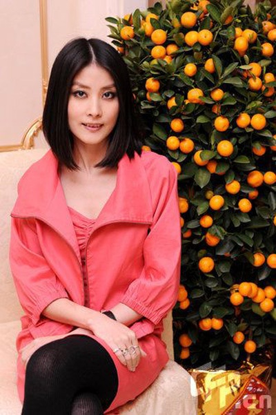 Tết Kỷ Sửu, Trần Tuệ Lâm bận rộn làm dâu  - 6