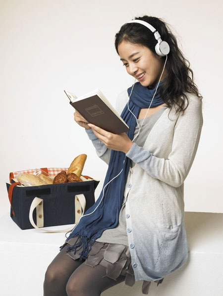 “Ngất ngây” với ảnh quảng cáo của Kim Tae Hee - 3