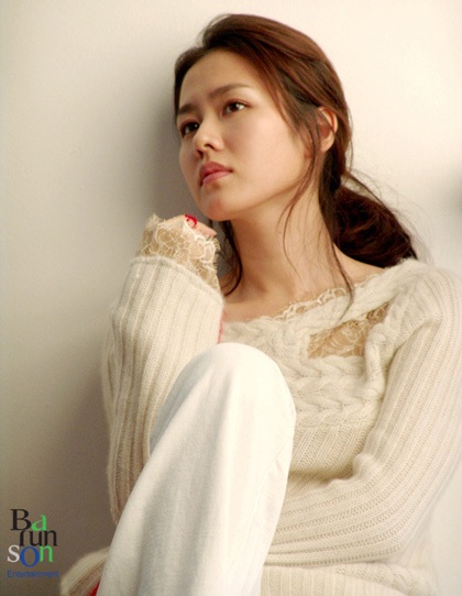 Son Ye Jin bị tung ảnh “nóng” lên mạng - 5 Son Ye Jin bị tung ảnh “nóng” lên mạng - 5