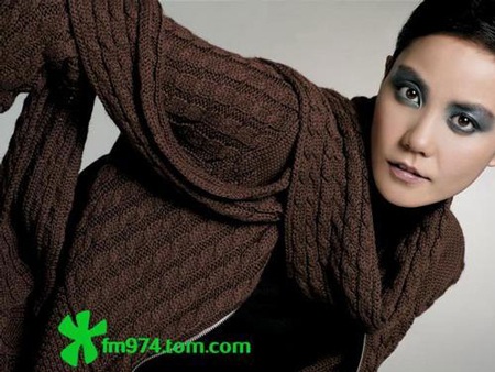 Thưởng thức giọng hát của diva Hồng Kông Vương Phi - 1