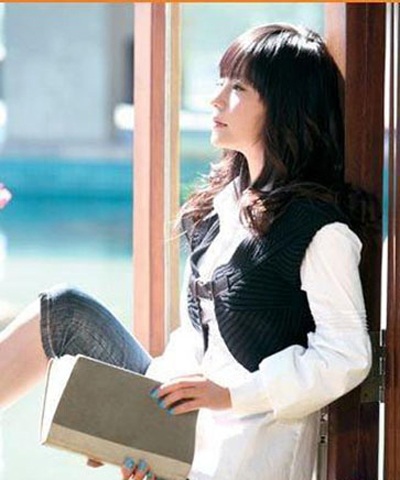 “Én nhỏ” Triệu Vy xinh tươi đón hè - 9