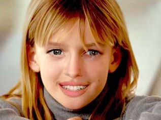 Khuôn mặt con gái của Brangelina thế nào?  - 2