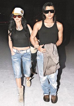 Trương Bá Chi cặp kè với Tạ Đình Phong - 1