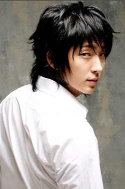 Lee Jun Ki - ngôi sao đắt giá xứ Hàn - 1