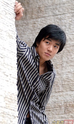 Kim Rae Won "hút" fan bởi nụ cười  - 6