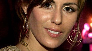 Gia đình Carmen Electra đổ vỡ vì... người thứ 3 - 1