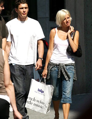 Sienna Miller lại "say nắng"? - 2