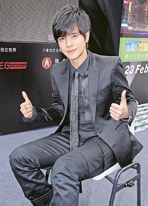 Náo loạn buổi họp báo của La Chí Tường tại Hồng Kông - 5