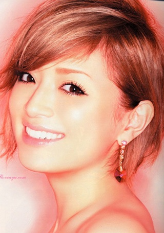 Diva Nhật Aymi Hamasaki đắt “sô” ảnh đầu năm - 13 Diva Nhật Aymi Hamasaki đắt “sô” ảnh đầu năm - 13