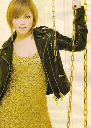 Hỏng thính giác, Ayumi Hamasaki vẫn tiếp tục lưu diễn - 9