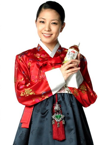 Ngắm “sao” Hàn “diện” Hanbok - 4