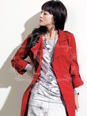 Han Ye Seul làm dáng cùng trang phục SI - 16