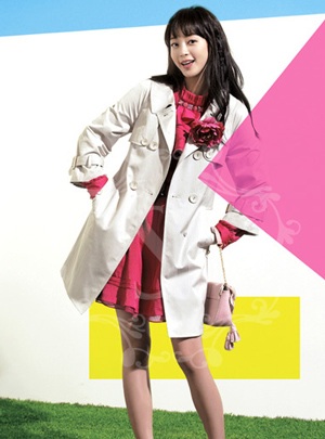 Han Ye Seul làm dáng cùng trang phục SI - 22