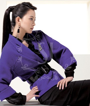 Han Ye Seul làm dáng cùng trang phục SI - 30