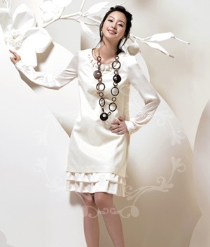 Han Ye Seul làm dáng cùng trang phục SI - 7