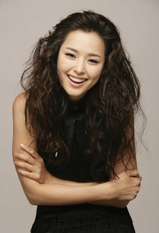 Honey Lee: Người khẳng định vẻ đẹp Á Đông - 7