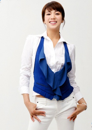 Bộ ảnh mới của "cô dâu Hà Nội" Kim Ok Bin - 10