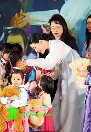 Lee Young Ae thành… nữ hoàng! - 6