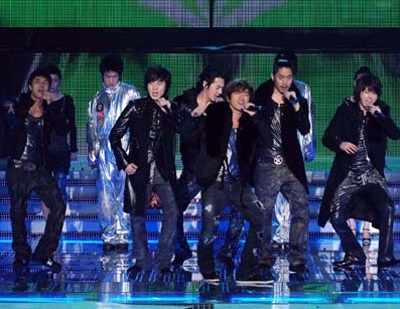 Bất ngờ và sôi động lễ trao giải âm nhạc SBS - 12 Bất ngờ và sôi động lễ trao giải âm nhạc SBS - 12