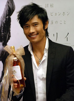 Làn sóng Hàn Quốc “đổ xô” vào Hollywood - 4