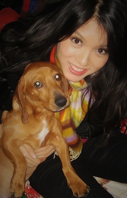 Hoa hậu thế giới 2007 “mê”... chó cảnh! - 2