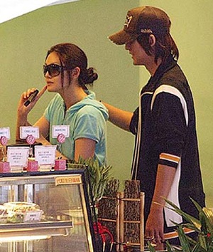 Châu Du Dân xác nhận tin đồn chia tay Từ Hy Viên - 2