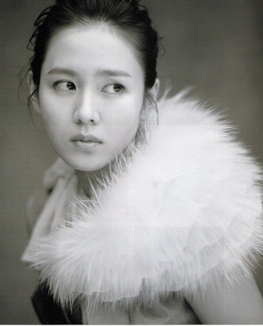 Son Ye Jin “phong toả” các tạp chí - 7