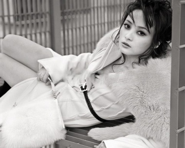 Thuỷ Linh - Người đẹp “mê” hoạt động từ thiện - 12