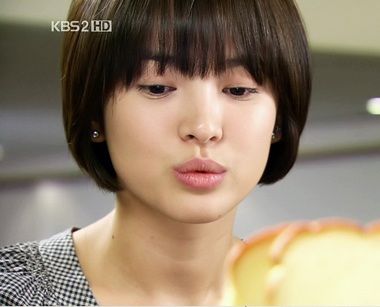 Song Hye Kyo trong phim mới bị chê - 8
