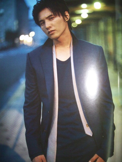 Won Bin “phong toả” các tạp chí châu Á - 10 Won Bin “phong toả” các tạp chí châu Á - 10