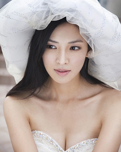 Kim So Yeon xinh đẹp làm cô dâu - 1