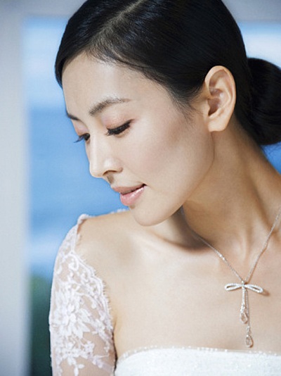 Kim So Yeon xinh đẹp làm cô dâu - 8