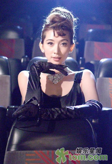 Chân dài Lâm Chí Linh được Hollywood "chào mời" - 3