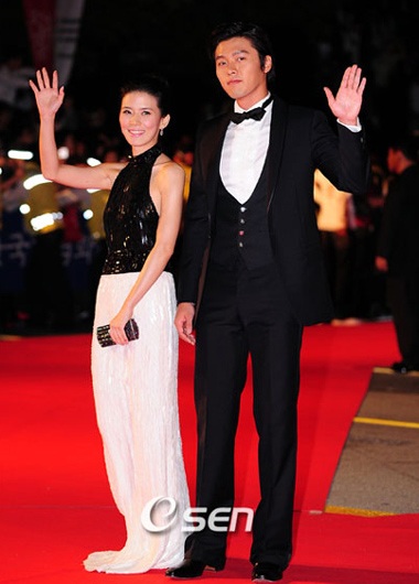 Sao khoe sắc trên thảm đỏ LHP quốc tế Pusan - 4 Sao khoe sắc trên thảm đỏ LHP quốc tế Pusan - 4