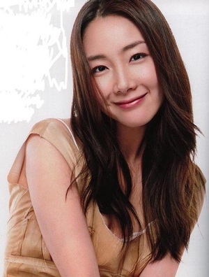 Choi Ji Woo trở thành thượng khách của Louis Vuitton - 1