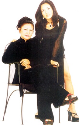 Nhạc sĩ Thuận Yến: “Lam mãi là con gái bé nhỏ...” - 2