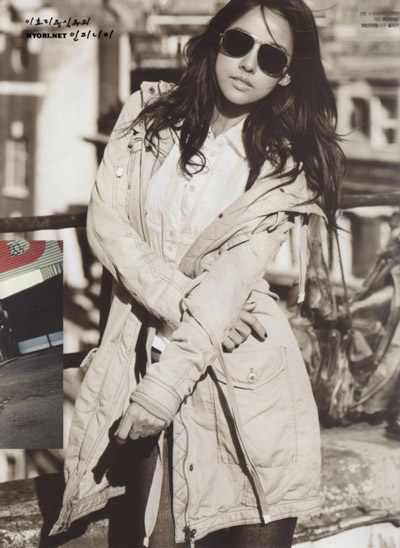 Lee Hyori làm dáng tại London - 2