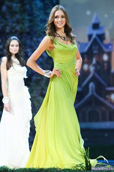 Chiêm ngưỡng nhan sắc tân Hoa hậu Thế giới  - 7