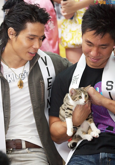 Ngô Tiến Đoàn đăng quang Mỹ nam quốc tế 2008 - 13 Ngô Tiến Đoàn đăng quang Mỹ nam quốc tế 2008 - 13