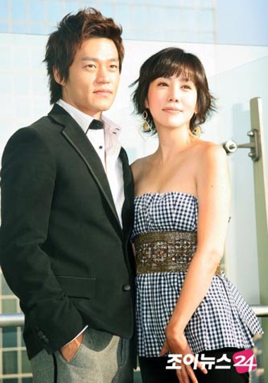 Thêm một đôi tình nhân đẹp của xứ Hàn chia tay! - 5