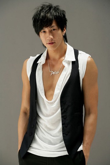 Hà Nhuận Đông làm người mẫu đồ lót - 4