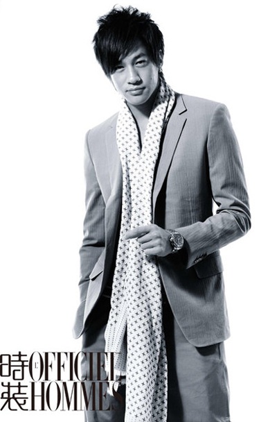 Hà Nhuận Đông làm người mẫu đồ lót - 8