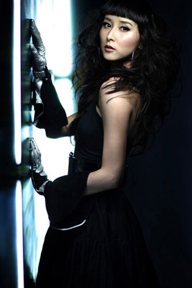 “Người đẹp cổ trang” rạng rỡ trên tạp chí Malaysia - 10