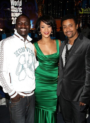 Rihanna thắng lớn tại World Music Awards 2007 - 7