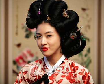 Ha Ji Won nhận giải thưởng quốc tế đầu tiên - 1 Ha Ji Won nhận giải thưởng quốc tế đầu tiên - 1