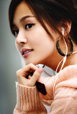 Nữ ca sĩ Hàn Quốc Ivy bị tống tiền vì video clip sex - 4